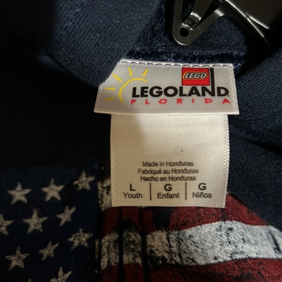 Legoland, Florida sweatshirt with American flag NWT sizes small and large - Picture 6 of 6